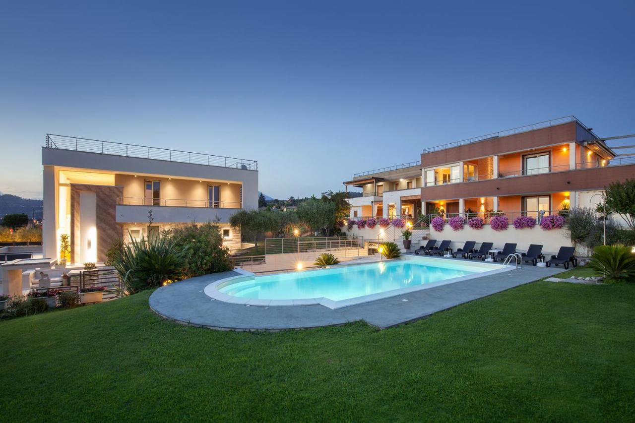 Villa Aurora-Holiday Home Apt3 巴多利诺 外观 照片