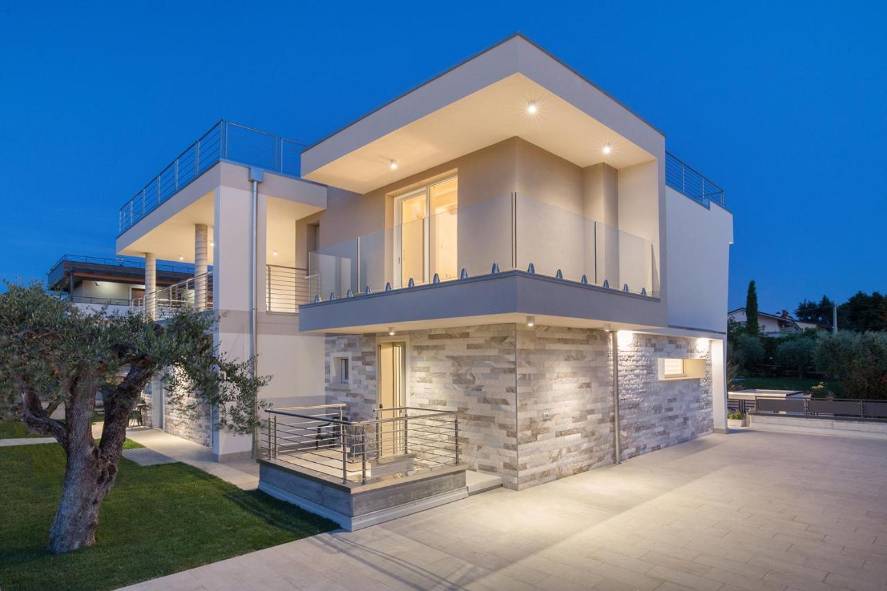 Villa Aurora-Holiday Home Apt3 巴多利诺 外观 照片