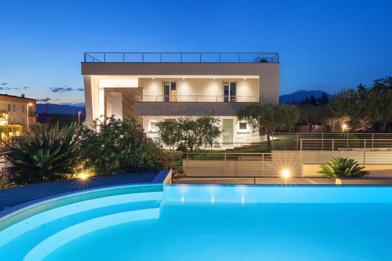 Villa Aurora-Holiday Home Apt3 巴多利诺 外观 照片
